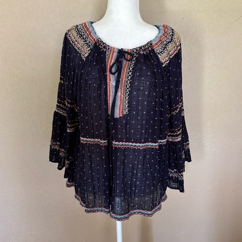 Free People embroider peasant  blouse